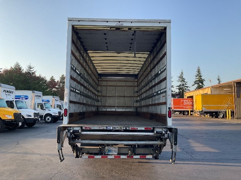 Medium Duty Box Truck-Light and Medium Duty Trucks-International-2021-MV607-Kent-WA-201,856\n\t\tmiles-$ 49,750 - Image 8