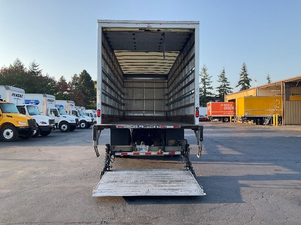 Medium Duty Box Truck-Light and Medium Duty Trucks-International-2021-MV607-Kent-WA-201,856\n\t\tmiles-$ 49,750 - Image 9
