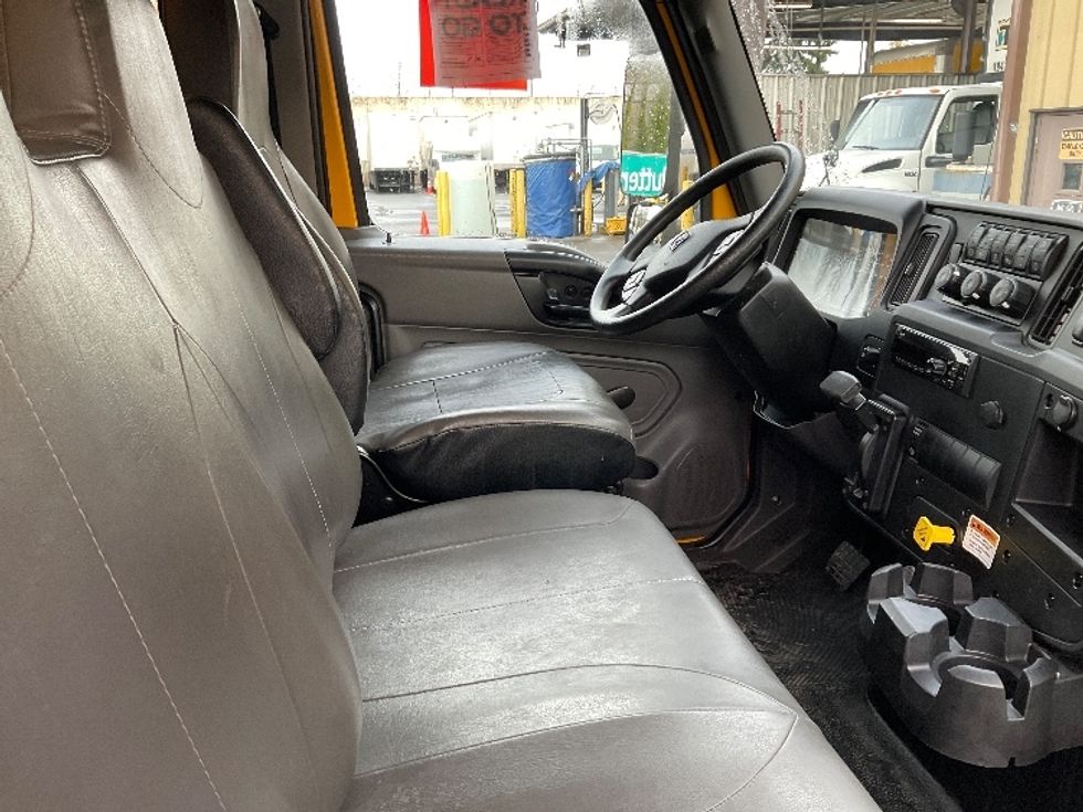 Medium Duty Box Truck-Light and Medium Duty Trucks-International-2021-MV607-Kent-WA-222,977\n\t\tmiles-$ 37,500 - Image 22