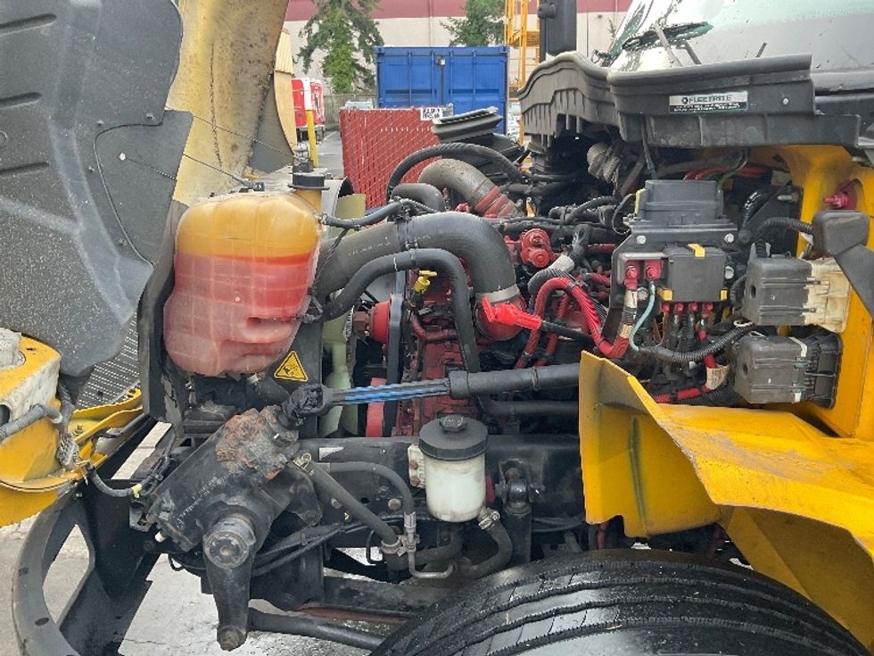 Medium Duty Box Truck-Light and Medium Duty Trucks-International-2021-MV607-Kent-WA-222,977\n\t\tmiles-$ 37,500 - Image 24