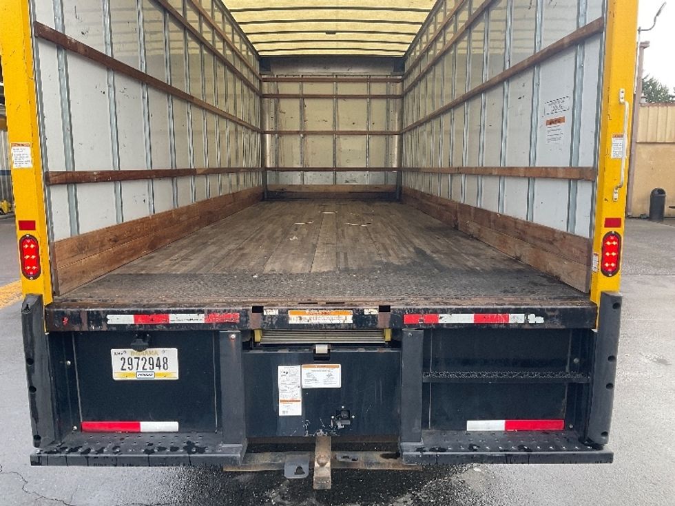Medium Duty Box Truck-Light and Medium Duty Trucks-International-2021-MV607-Kent-WA-242,159\n\t\tmiles-$ 34,500 - Image 10