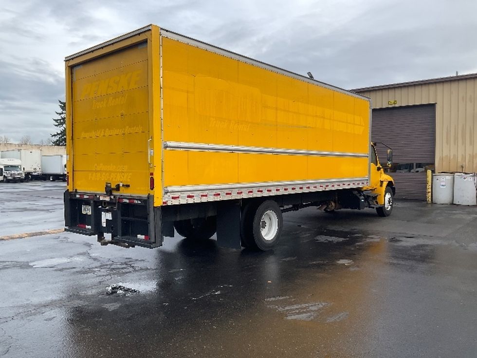 Medium Duty Box Truck-Light and Medium Duty Trucks-International-2021-MV607-Kent-WA-242,159\n\t\tmiles-$ 34,500 - Image 13