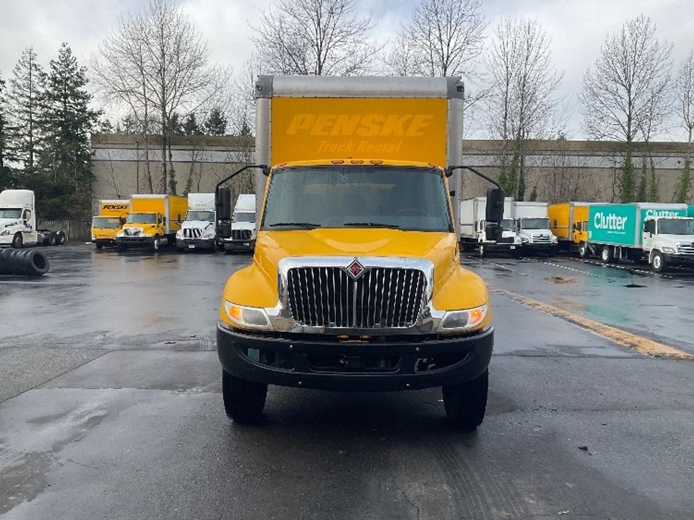 Medium Duty Box Truck-Light and Medium Duty Trucks-International-2021-MV607-Kent-WA-242,159\n\t\tmiles-$ 34,500 - Image 2