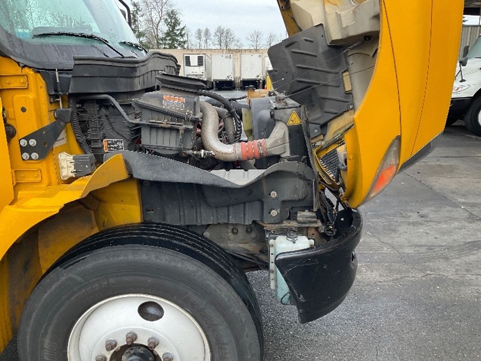 Medium Duty Box Truck-Light and Medium Duty Trucks-International-2021-MV607-Kent-WA-242,159\n\t\tmiles-$ 34,500 - Image 23