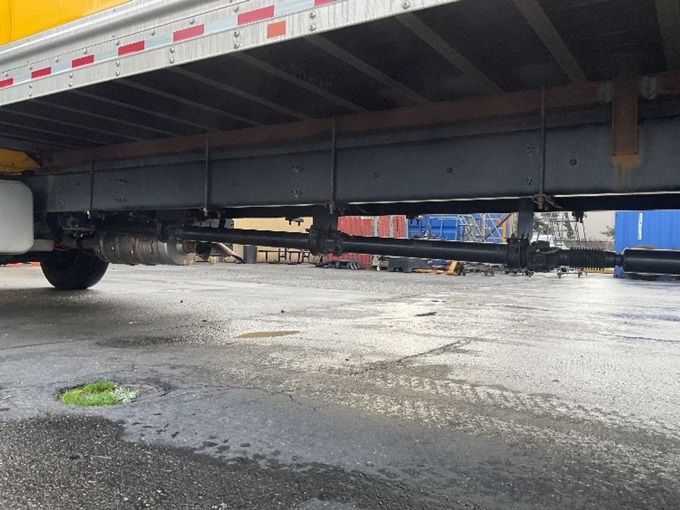 Medium Duty Box Truck-Light and Medium Duty Trucks-International-2021-MV607-Kent-WA-242,159\n\t\tmiles-$ 34,500 - Image 5