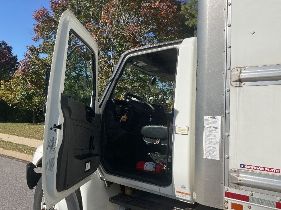 Medium Duty Box Truck-Light and Medium Duty Trucks-International-2021-MV607-King Of Prussia-PA-209,397\n\t\tmiles-$ 45,250 - Image 16