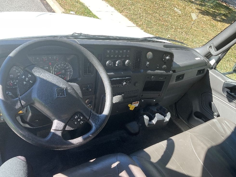 Medium Duty Box Truck-Light and Medium Duty Trucks-International-2021-MV607-King Of Prussia-PA-209,397\n\t\tmiles-$ 45,250 - Image 18