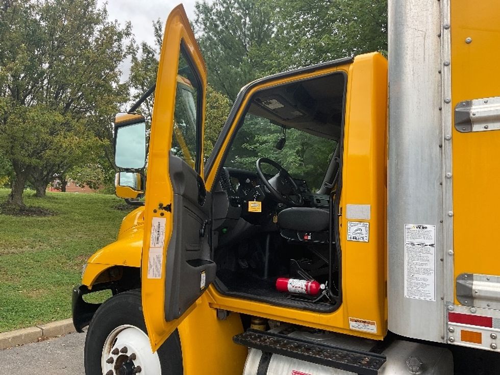 Medium Duty Box Truck-Light and Medium Duty Trucks-International-2021-MV607-King Of Prussia-PA-227,870\n\t\tmiles-$ 39,500 - Image 16