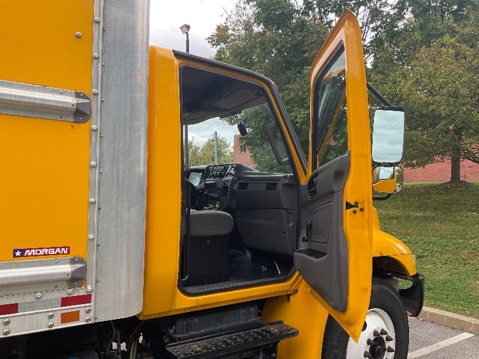 Medium Duty Box Truck-Light and Medium Duty Trucks-International-2021-MV607-King Of Prussia-PA-227,870\n\t\tmiles-$ 39,500 - Image 20