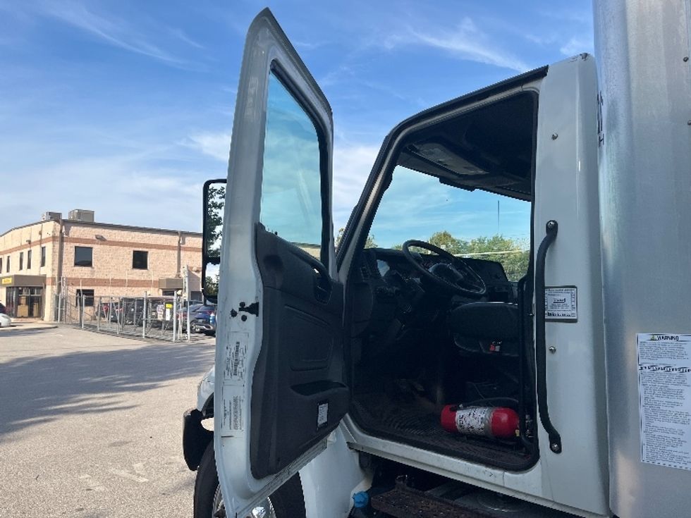 Medium Duty Box Truck-Light and Medium Duty Trucks-International-2021-MV607-King Of Prussia-PA-278,412\n\t\tmiles-$ 30,750 - Image 16
