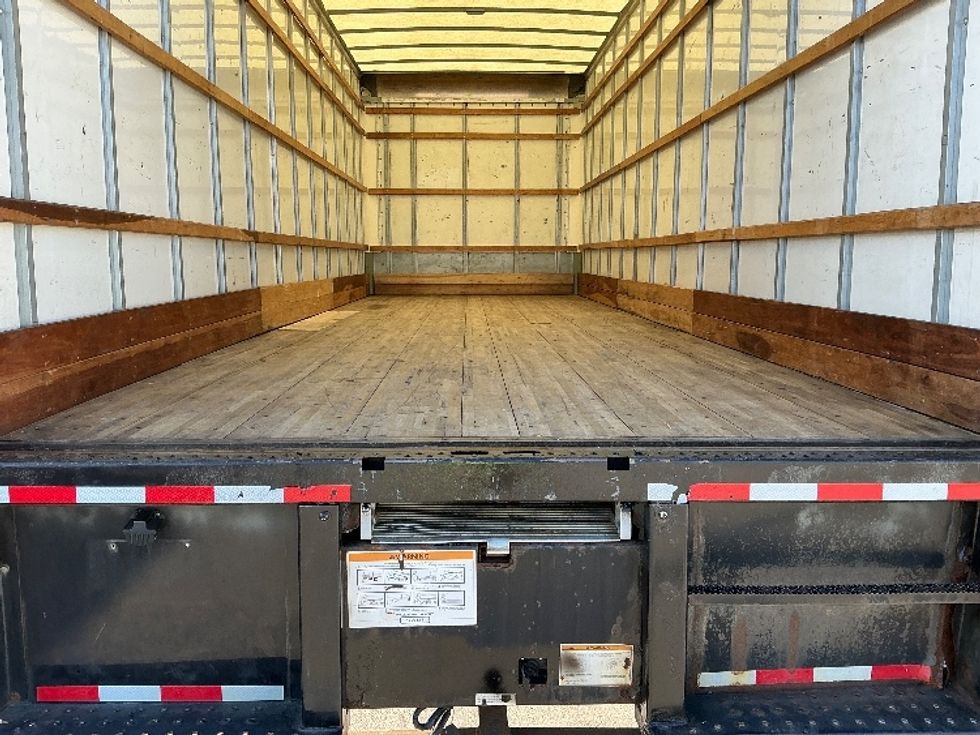 Medium Duty Box Truck-Light and Medium Duty Trucks-International-2021-MV607-Knoxville-TN-207,211\n\t\tmiles-$ 44,000 - Image 10