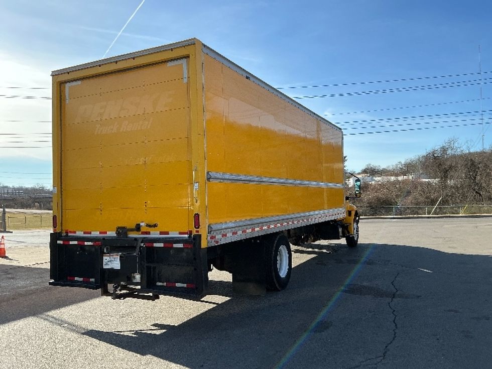 Medium Duty Box Truck-Light and Medium Duty Trucks-International-2021-MV607-Knoxville-TN-207,211\n\t\tmiles-$ 44,000 - Image 13