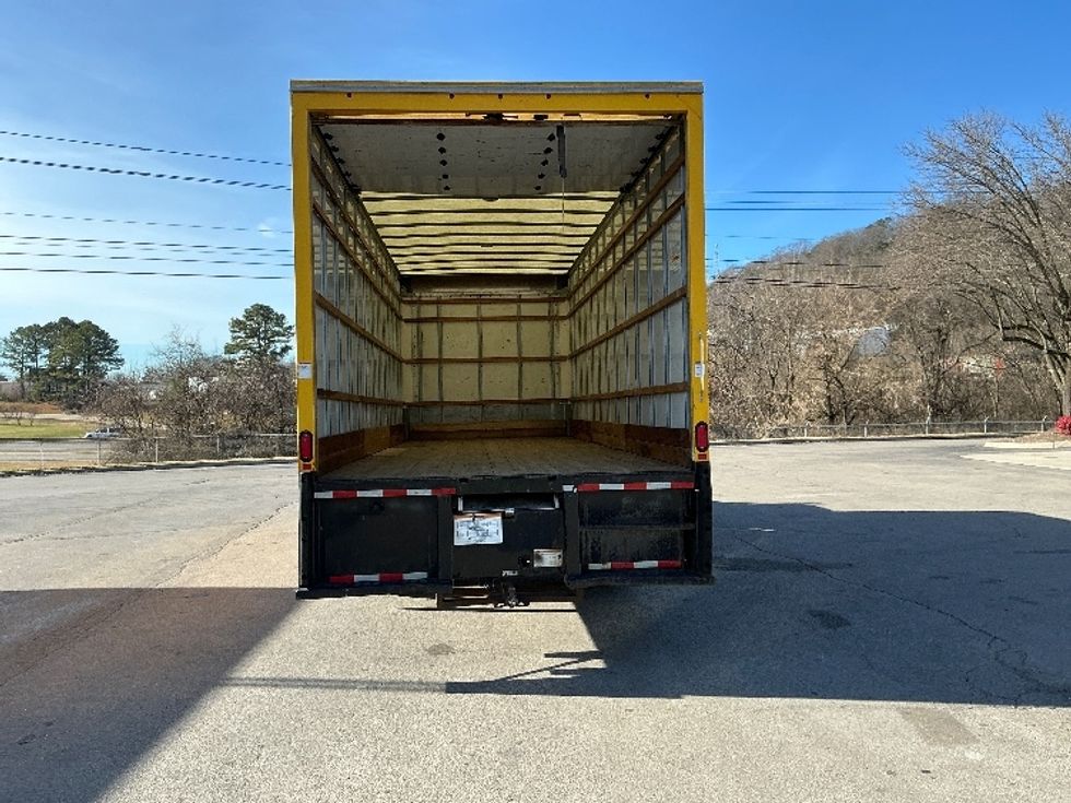 Medium Duty Box Truck-Light and Medium Duty Trucks-International-2021-MV607-Knoxville-TN-207,211\n\t\tmiles-$ 44,000 - Image 9