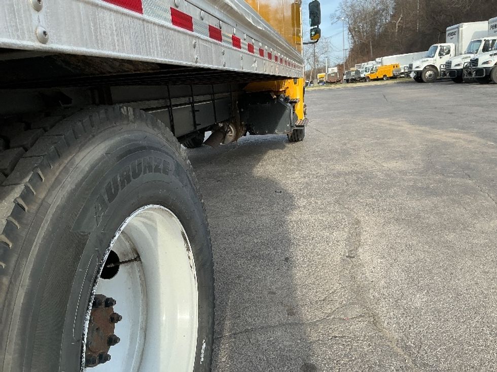 Medium Duty Box Truck-Light and Medium Duty Trucks-International-2021-MV607-Knoxville-TN-214,190\n\t\tmiles-$ 43,000 - Image 14