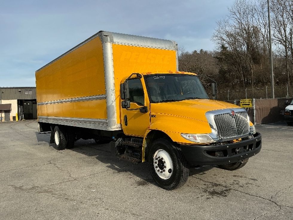 Medium Duty Box Truck-Light and Medium Duty Trucks-International-2021-MV607-Knoxville-TN-219,741\n\t\tmiles-$ 42,000 - Image 1