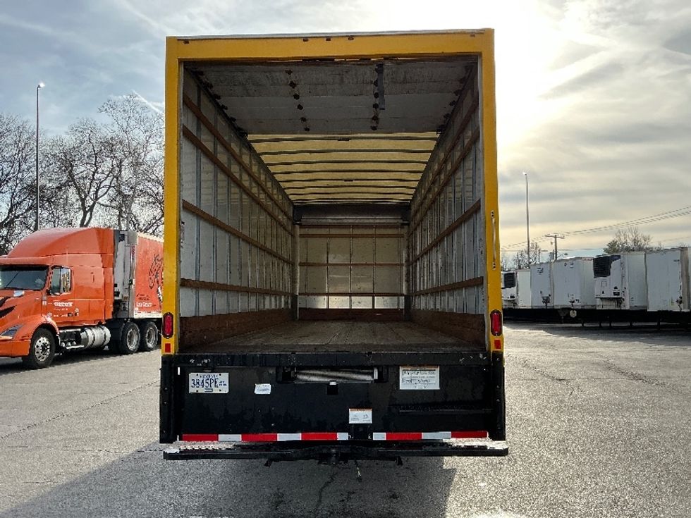 Medium Duty Box Truck-Light and Medium Duty Trucks-International-2021-MV607-Knoxville-TN-219,741\n\t\tmiles-$ 42,000 - Image 8
