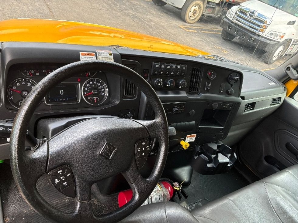 Medium Duty Box Truck-Light and Medium Duty Trucks-International-2021-MV607-Knoxville-TN-229,125\n\t\tmiles-$ 38,000 - Image 17