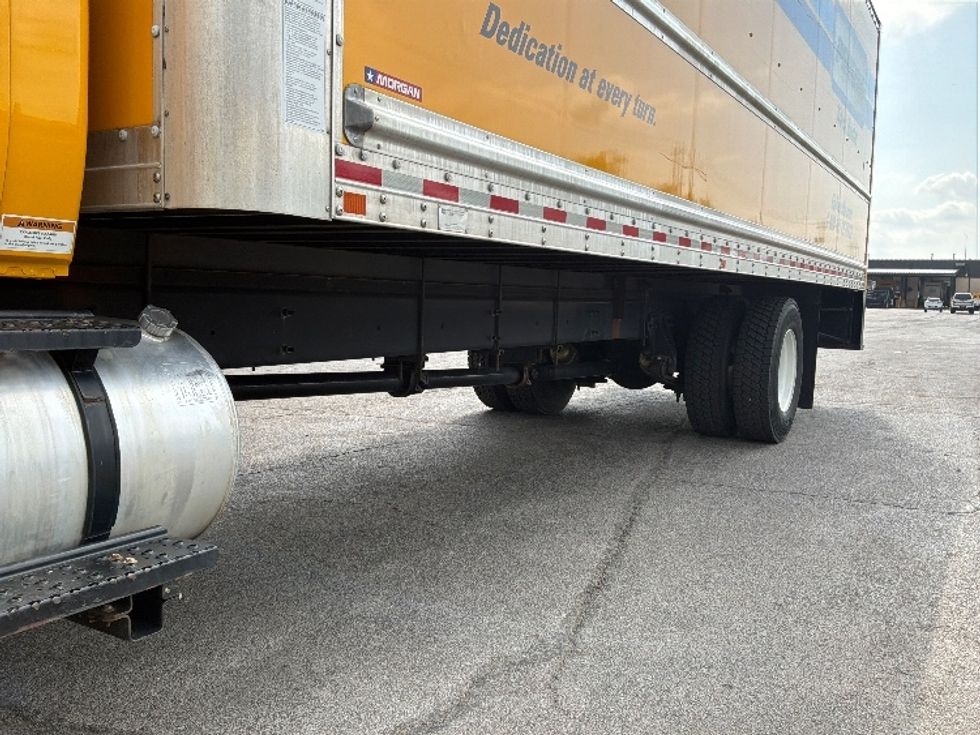 Medium Duty Box Truck-Light and Medium Duty Trucks-International-2021-MV607-Knoxville-TN-229,125\n\t\tmiles-$ 38,000 - Image 5