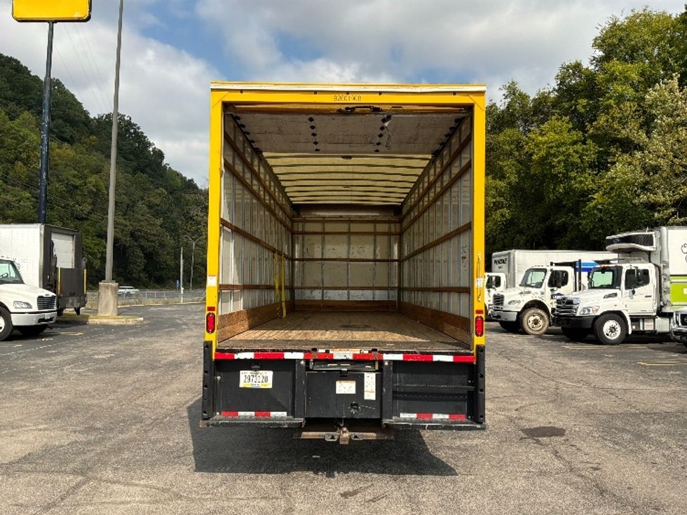 Medium Duty Box Truck-Light and Medium Duty Trucks-International-2021-MV607-Knoxville-TN-229,125\n\t\tmiles-$ 38,000 - Image 8