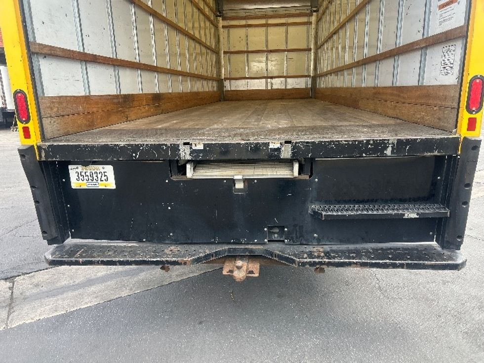 Medium Duty Box Truck-Light and Medium Duty Trucks-International-2021-MV607-La Mirada-CA-253,406\n\t\tmiles-$ 35,500 - Image 10