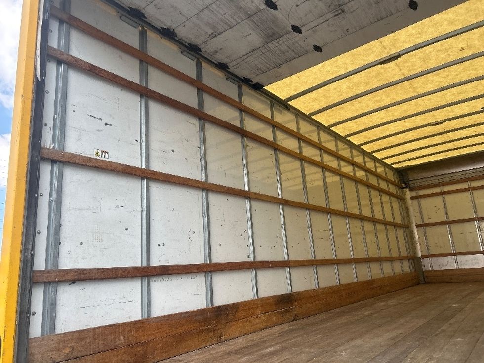 Medium Duty Box Truck-Light and Medium Duty Trucks-International-2021-MV607-La Mirada-CA-253,406\n\t\tmiles-$ 35,500 - Image 11