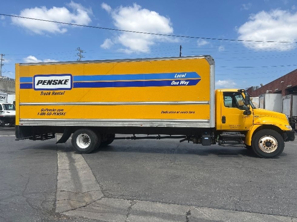 Medium Duty Box Truck-Light and Medium Duty Trucks-International-2021-MV607-La Mirada-CA-253,406\n\t\tmiles-$ 35,500 - Image 15