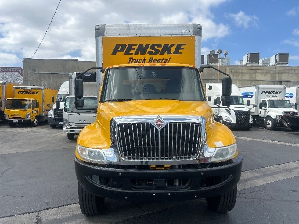 Medium Duty Box Truck-Light and Medium Duty Trucks-International-2021-MV607-La Mirada-CA-253,406\n\t\tmiles-$ 35,500 - Image 2