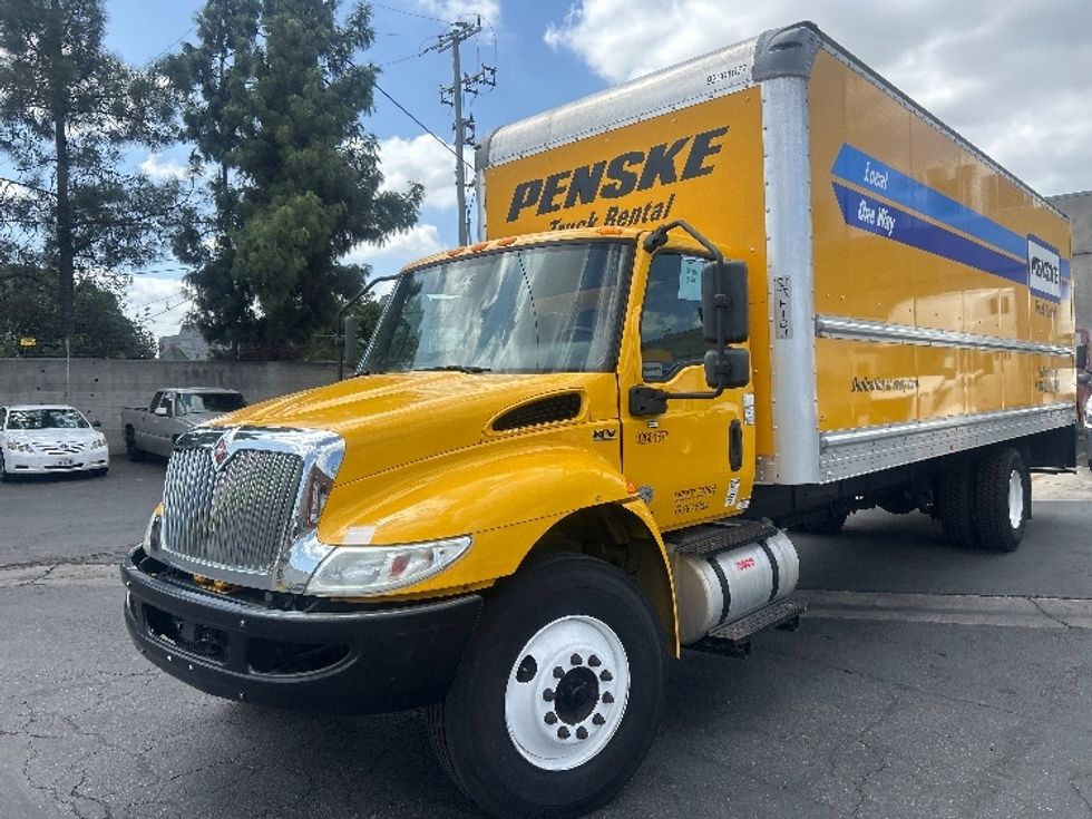 Medium Duty Box Truck-Light and Medium Duty Trucks-International-2021-MV607-La Mirada-CA-253,406\n\t\tmiles-$ 35,500 - Image 3