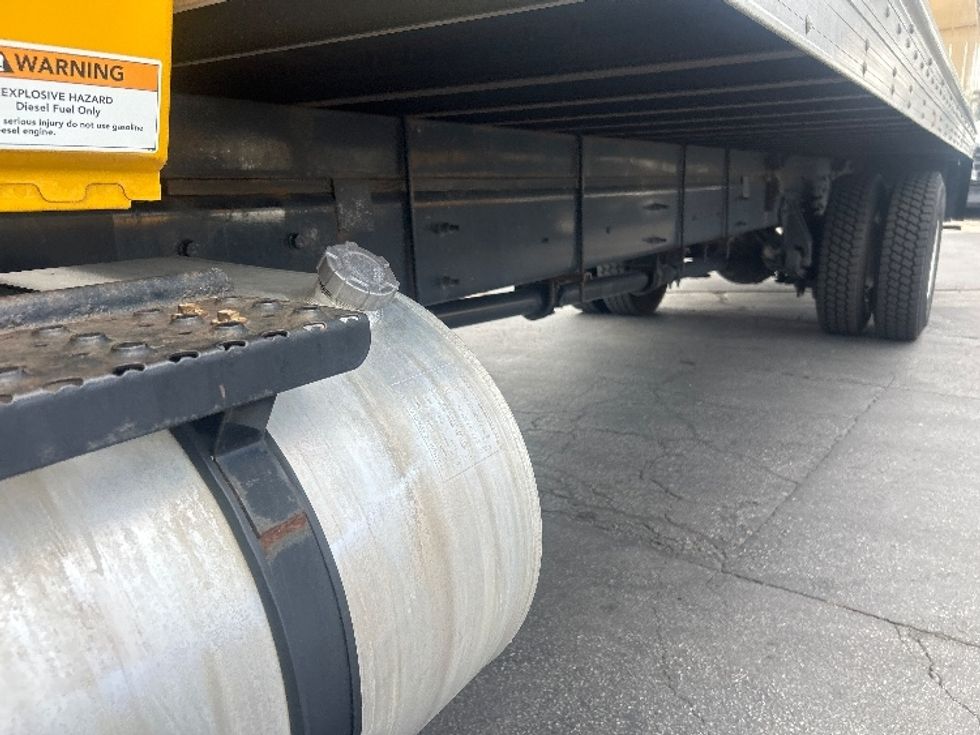 Medium Duty Box Truck-Light and Medium Duty Trucks-International-2021-MV607-La Mirada-CA-253,406\n\t\tmiles-$ 35,500 - Image 5