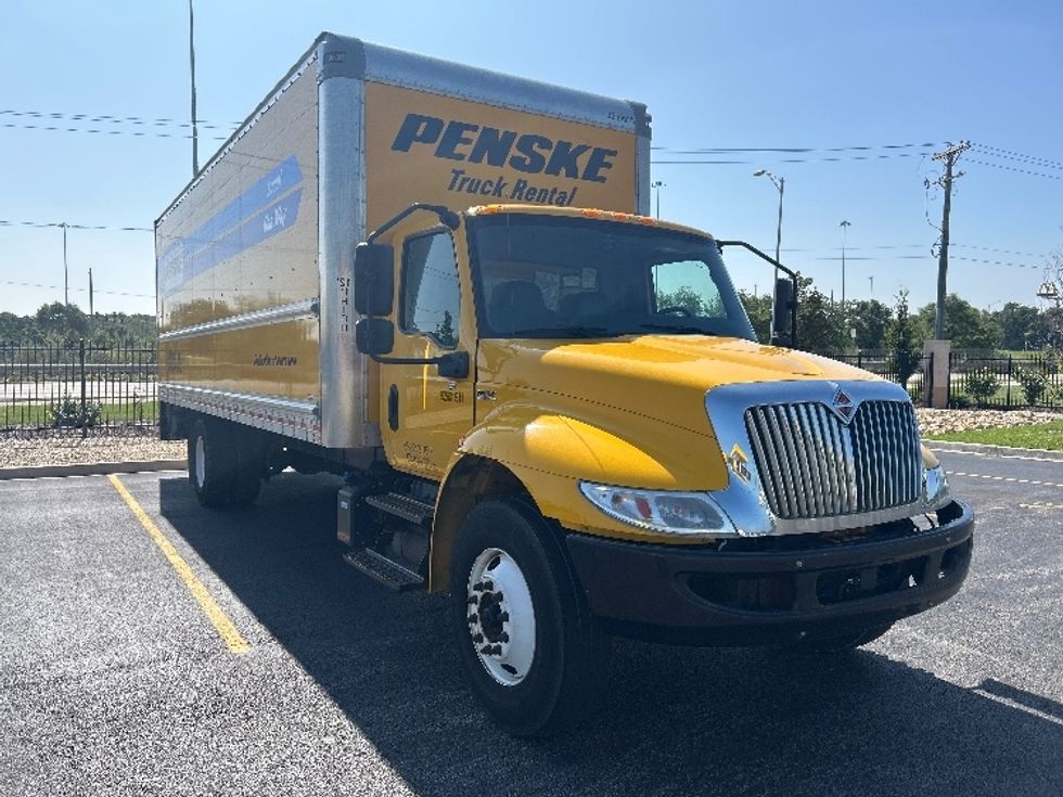 Medium Duty Box Truck-Light and Medium Duty Trucks-International-2021-MV607-La Porte-IN-162,570\n\t\tmiles-$ 47,750 - Image 1