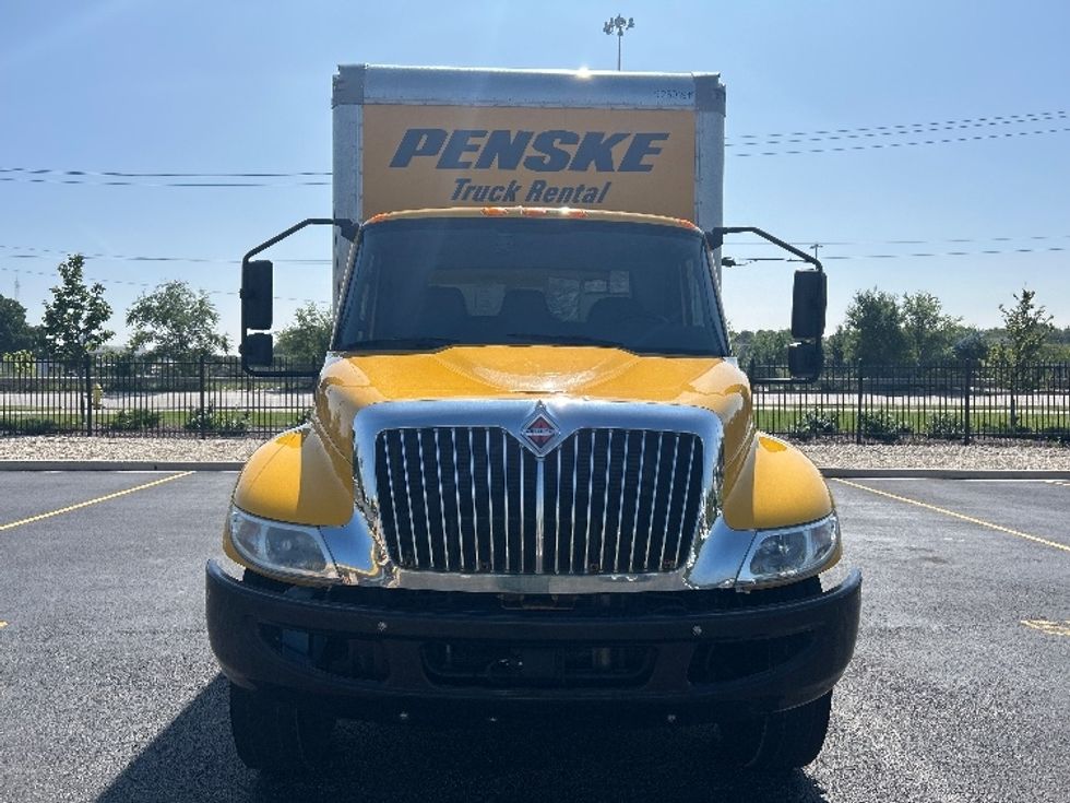 Medium Duty Box Truck-Light and Medium Duty Trucks-International-2021-MV607-La Porte-IN-162,570\n\t\tmiles-$ 47,750 - Image 2