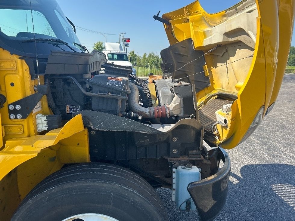 Medium Duty Box Truck-Light and Medium Duty Trucks-International-2021-MV607-La Porte-IN-162,570\n\t\tmiles-$ 47,750 - Image 23