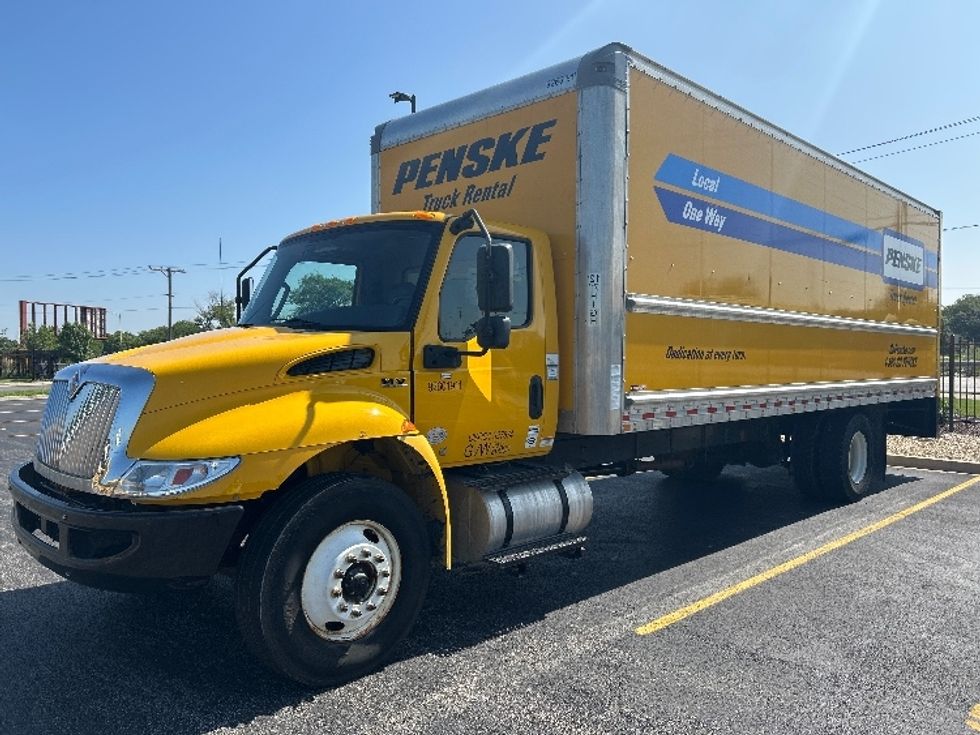 Medium Duty Box Truck-Light and Medium Duty Trucks-International-2021-MV607-La Porte-IN-162,570\n\t\tmiles-$ 47,750 - Image 3