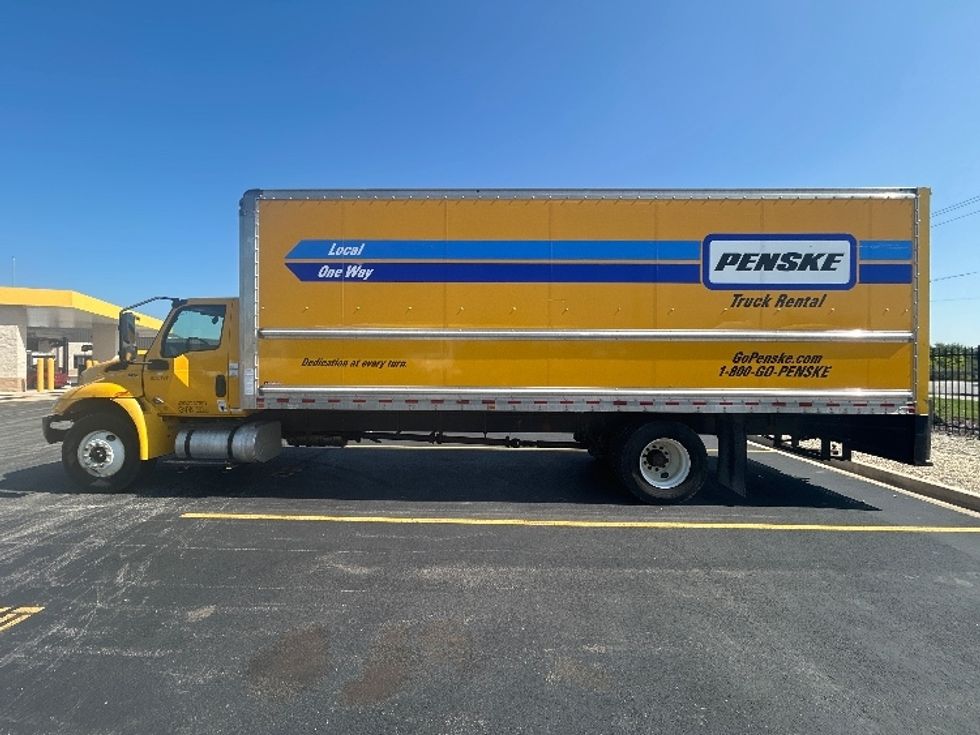 Medium Duty Box Truck-Light and Medium Duty Trucks-International-2021-MV607-La Porte-IN-162,570\n\t\tmiles-$ 47,750 - Image 4