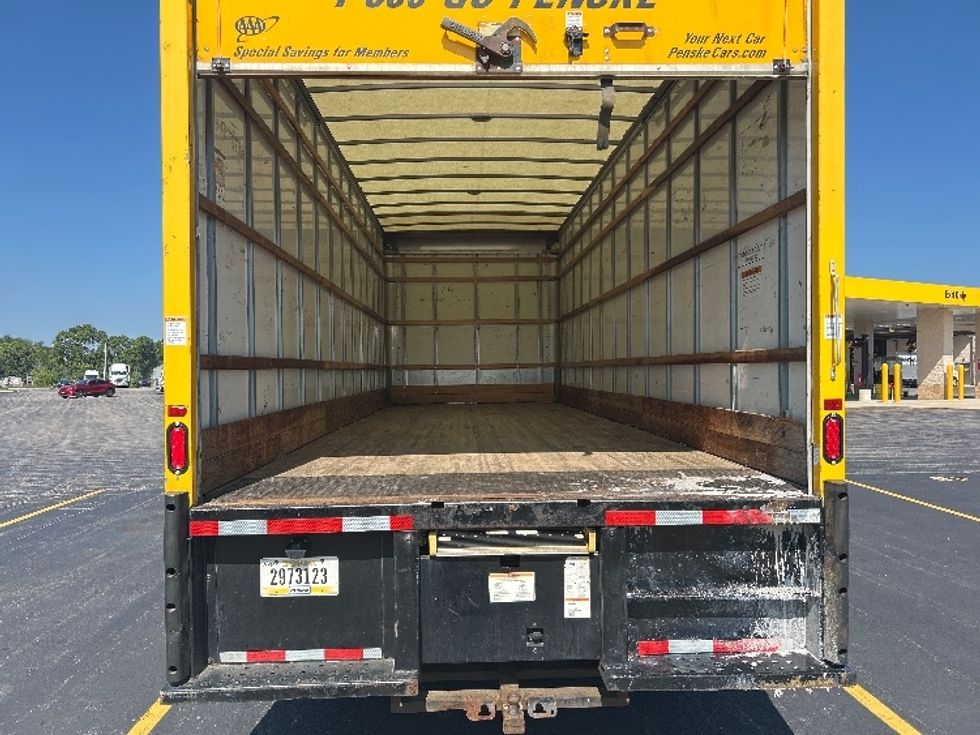 Medium Duty Box Truck-Light and Medium Duty Trucks-International-2021-MV607-La Porte-IN-162,570\n\t\tmiles-$ 47,750 - Image 8