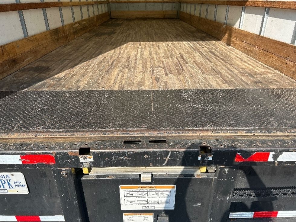 Medium Duty Box Truck-Light and Medium Duty Trucks-International-2021-MV607-La Porte-IN-200,410\n\t\tmiles-$ 42,750 - Image 10