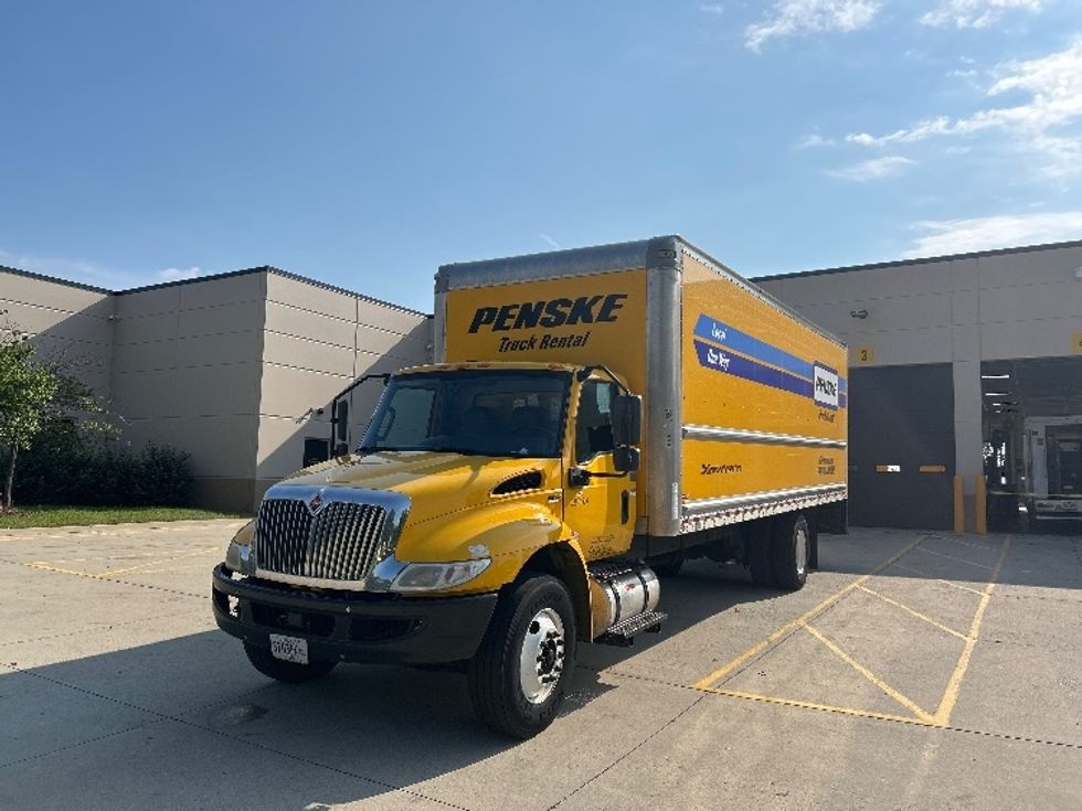 Medium Duty Box Truck-Light and Medium Duty Trucks-International-2021-MV607-La Porte-IN-200,410\n\t\tmiles-$ 42,750 - Image 3