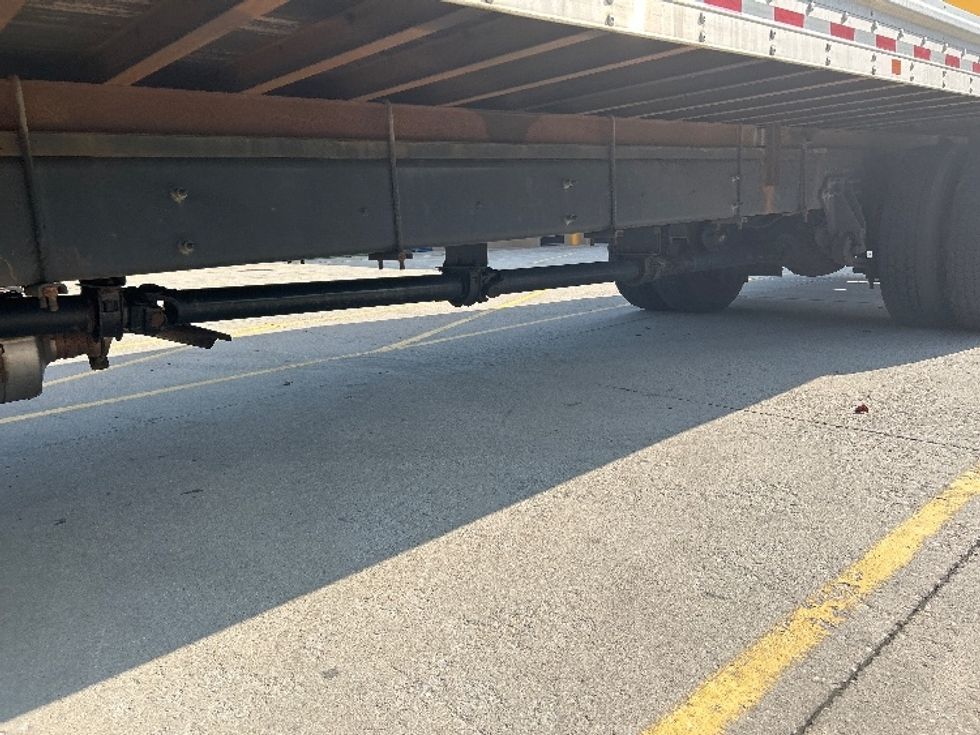 Medium Duty Box Truck-Light and Medium Duty Trucks-International-2021-MV607-La Porte-IN-200,410\n\t\tmiles-$ 42,750 - Image 5