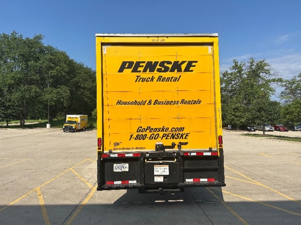 Medium Duty Box Truck-Light and Medium Duty Trucks-International-2021-MV607-La Porte-IN-200,410\n\t\tmiles-$ 42,750 - Image 7