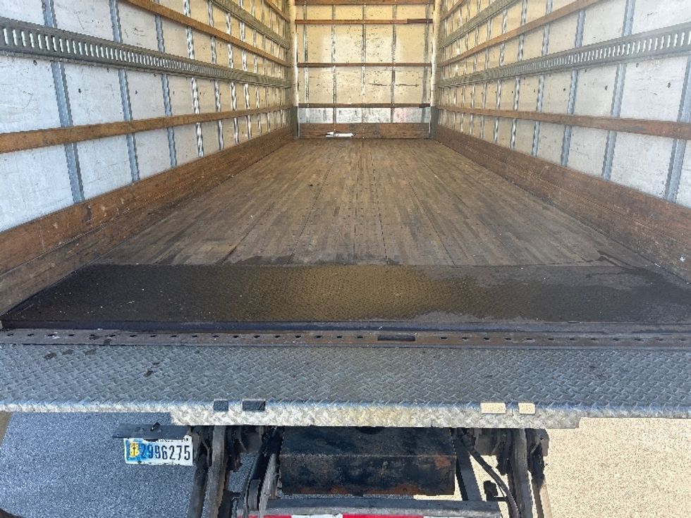 Medium Duty Box Truck-Light and Medium Duty Trucks-International-2021-MV607-La Porte-IN-206,233\n\t\tmiles-$ 48,750 - Image 10