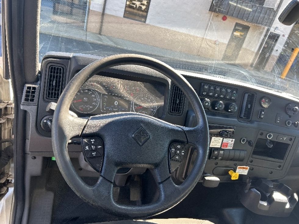 Medium Duty Box Truck-Light and Medium Duty Trucks-International-2021-MV607-La Porte-IN-206,233\n\t\tmiles-$ 48,750 - Image 18