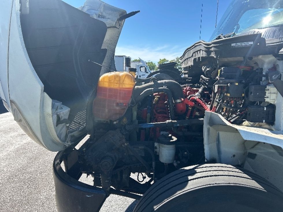 Medium Duty Box Truck-Light and Medium Duty Trucks-International-2021-MV607-La Porte-IN-206,233\n\t\tmiles-$ 48,750 - Image 24