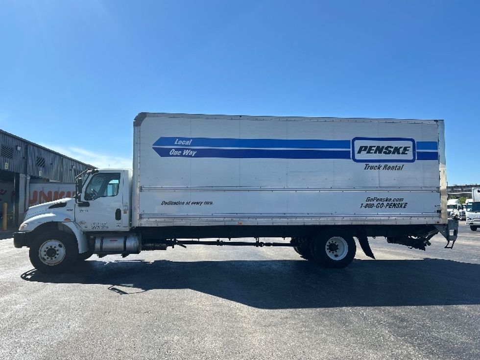 Medium Duty Box Truck-Light and Medium Duty Trucks-International-2021-MV607-La Porte-IN-206,233\n\t\tmiles-$ 48,750 - Image 4