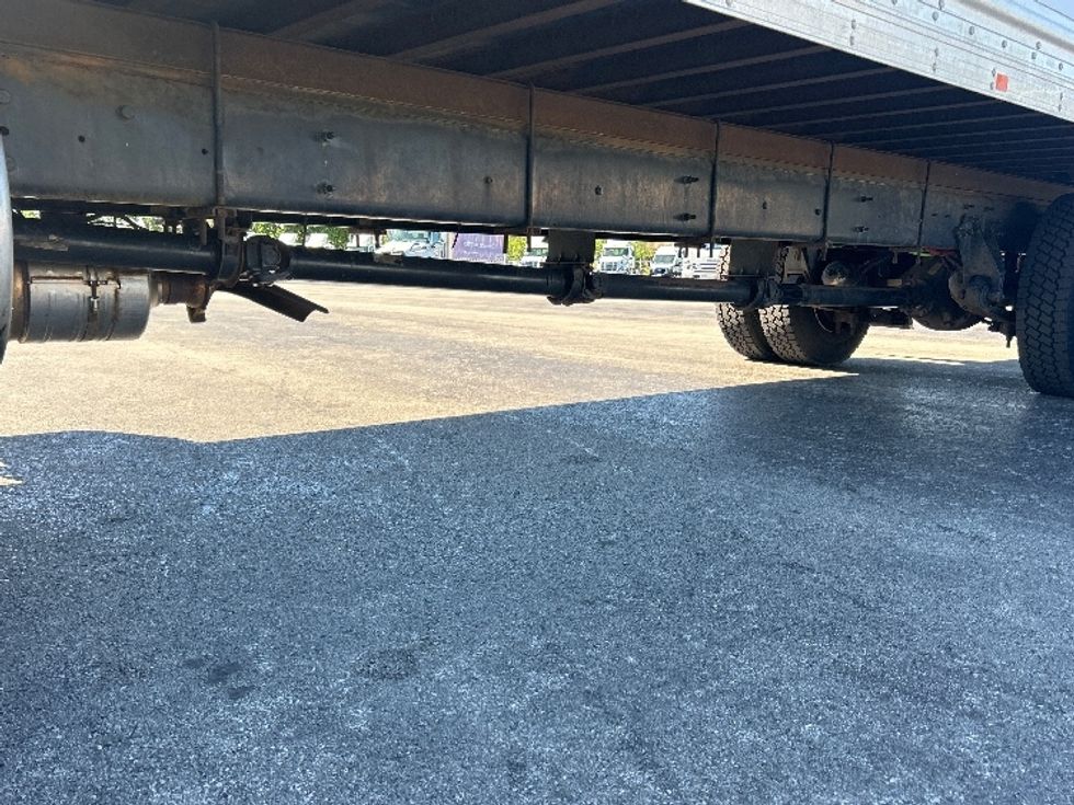 Medium Duty Box Truck-Light and Medium Duty Trucks-International-2021-MV607-La Porte-IN-206,233\n\t\tmiles-$ 48,750 - Image 5
