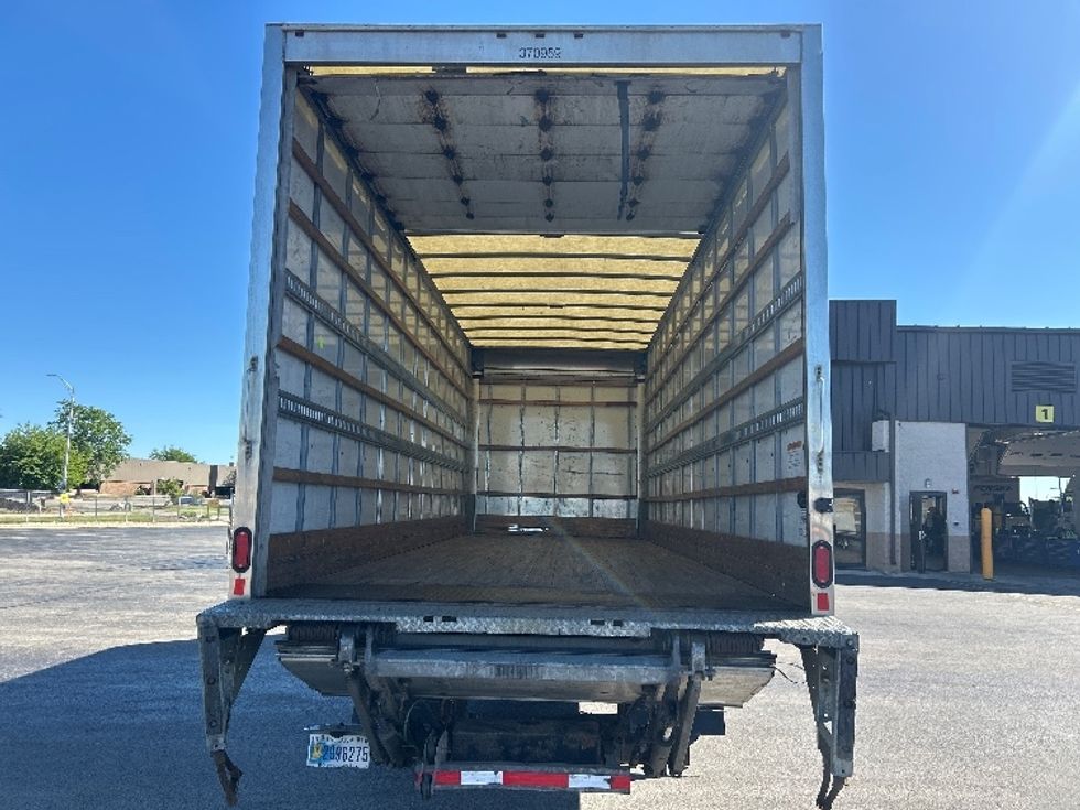 Medium Duty Box Truck-Light and Medium Duty Trucks-International-2021-MV607-La Porte-IN-206,233\n\t\tmiles-$ 48,750 - Image 8