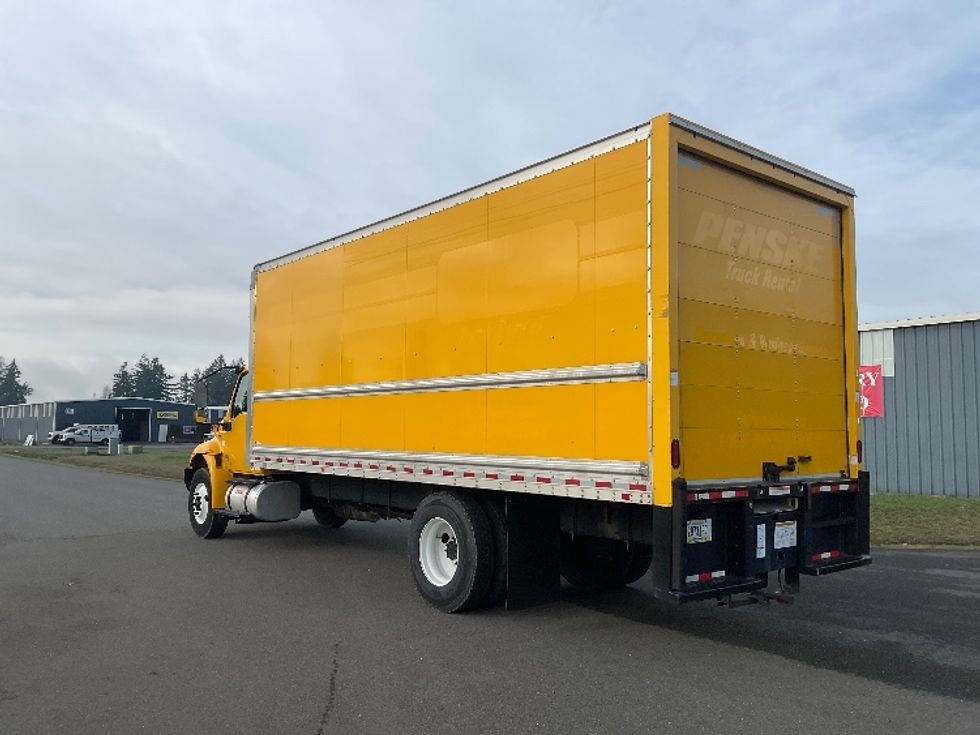 Medium Duty Box Truck-Light and Medium Duty Trucks-International-2021-MV607-Lacey-WA-141,345\n\t\tmiles-$ 44,500 - Image 6