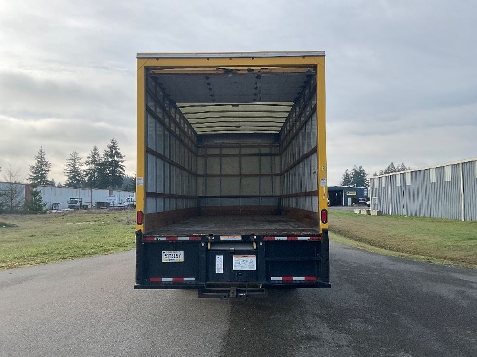 Medium Duty Box Truck-Light and Medium Duty Trucks-International-2021-MV607-Lacey-WA-141,345\n\t\tmiles-$ 44,500 - Image 8