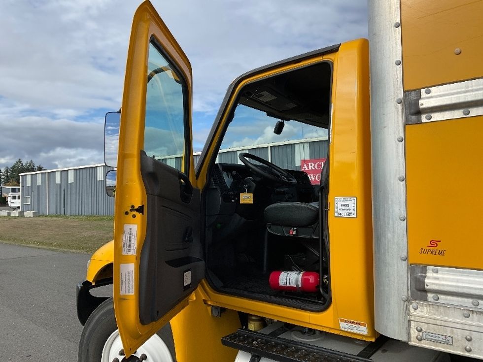 Medium Duty Box Truck-Light and Medium Duty Trucks-International-2021-MV607-Lacey-WA-259,030\n\t\tmiles-$ 31,750 - Image 16