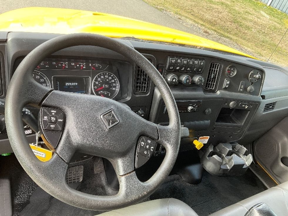 Medium Duty Box Truck-Light and Medium Duty Trucks-International-2021-MV607-Lacey-WA-259,030\n\t\tmiles-$ 31,750 - Image 18