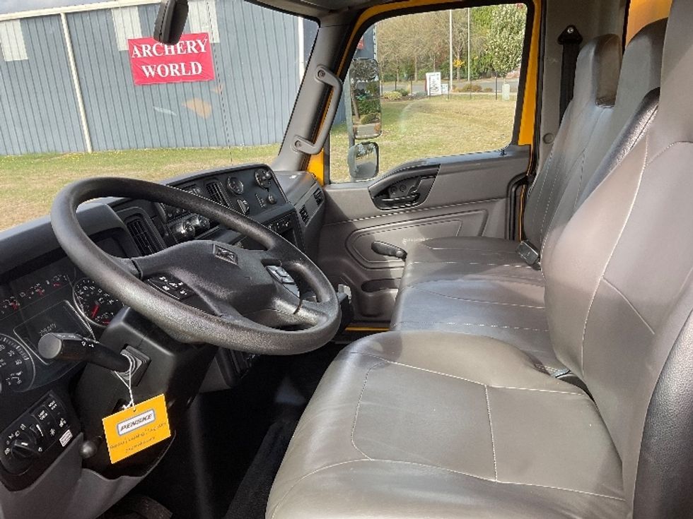 Medium Duty Box Truck-Light and Medium Duty Trucks-International-2021-MV607-Lacey-WA-259,030\n\t\tmiles-$ 31,750 - Image 19